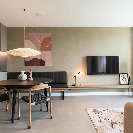 Bizstay Walden Apartment *