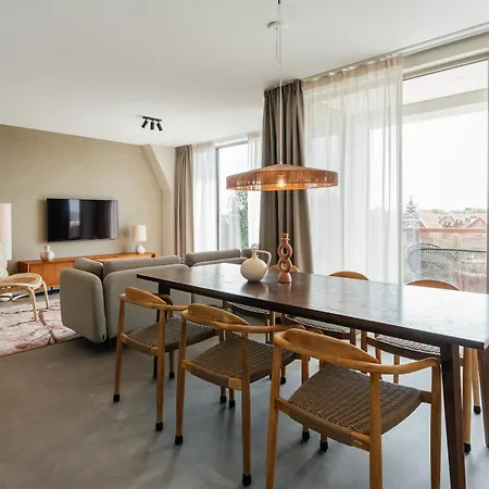 Bizstay Walden Apartment *